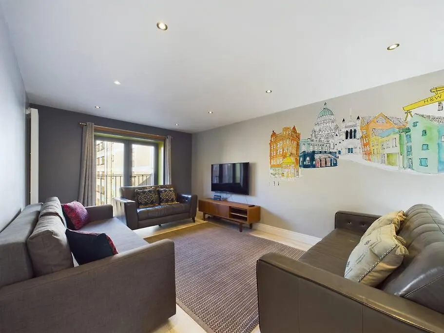 Apartamento Donegall Sq Apt At City Gate, Belfast City Centre