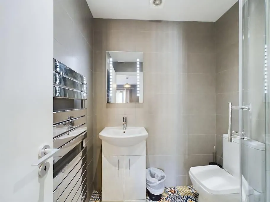Apartamento Donegall Sq Apt At City Gate, Belfast City Centre